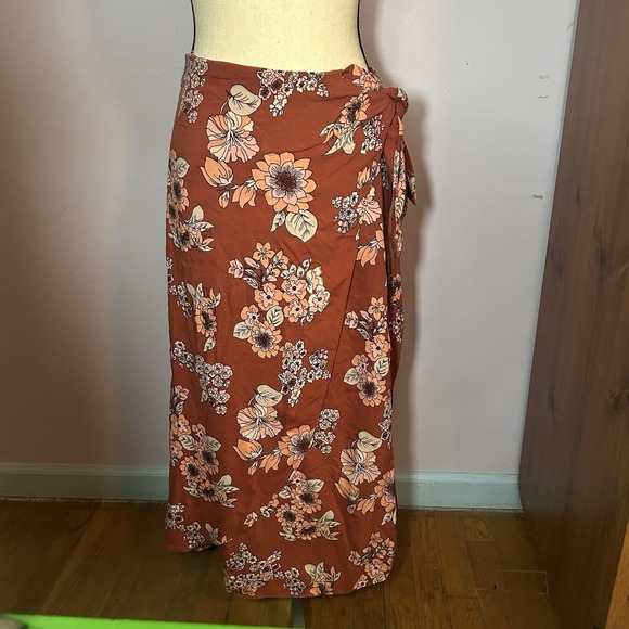 Free People Sunray Sarong Floral Midi Skirt Size 10 - Picture 2 of 12